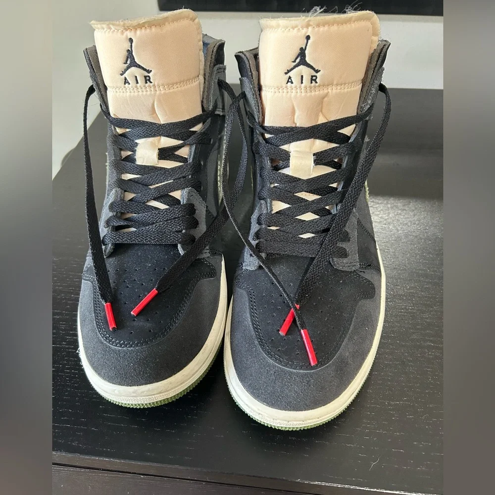 NIKE AIR JORDAN 1 MID SE CRAFT . Olive anthracite High-Top Sneakers Size 9.5